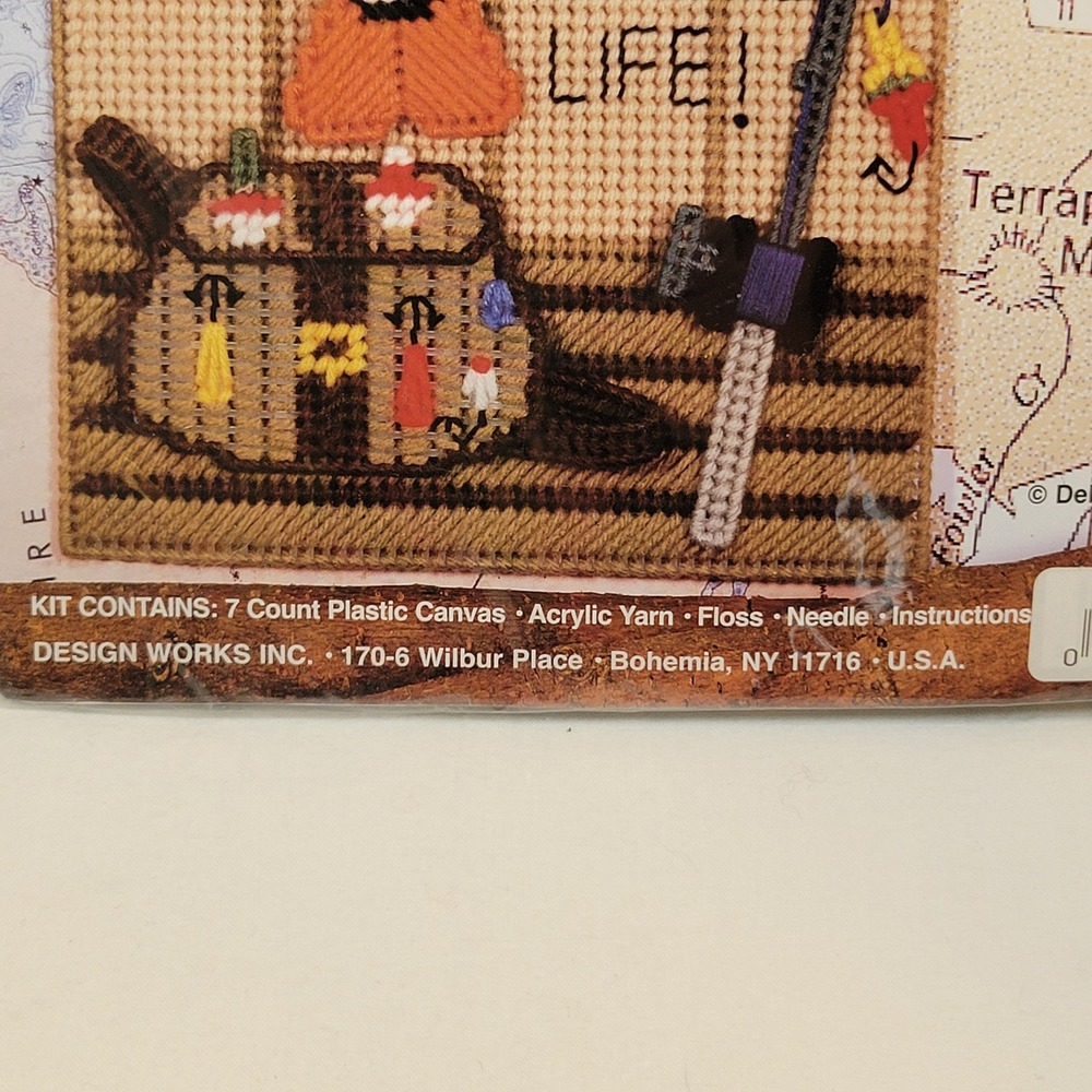 Design Works Plastic Canvas Kit An Old Fisherman Lives Here 8x14 Fishing #1844 - Picture 2 of 4
